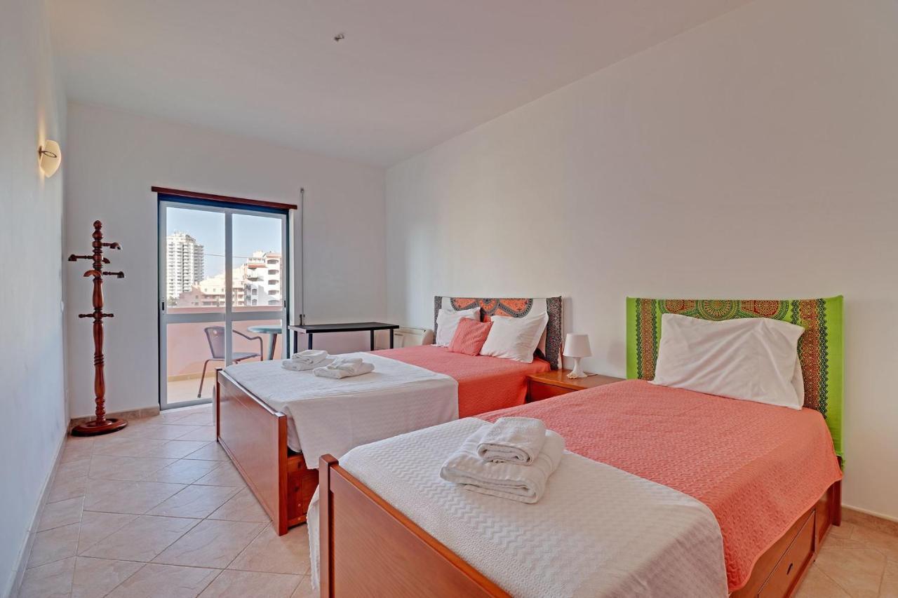 Praia Da Rocha Central 1 With Pool By Homing Portimão Exteriér fotografie